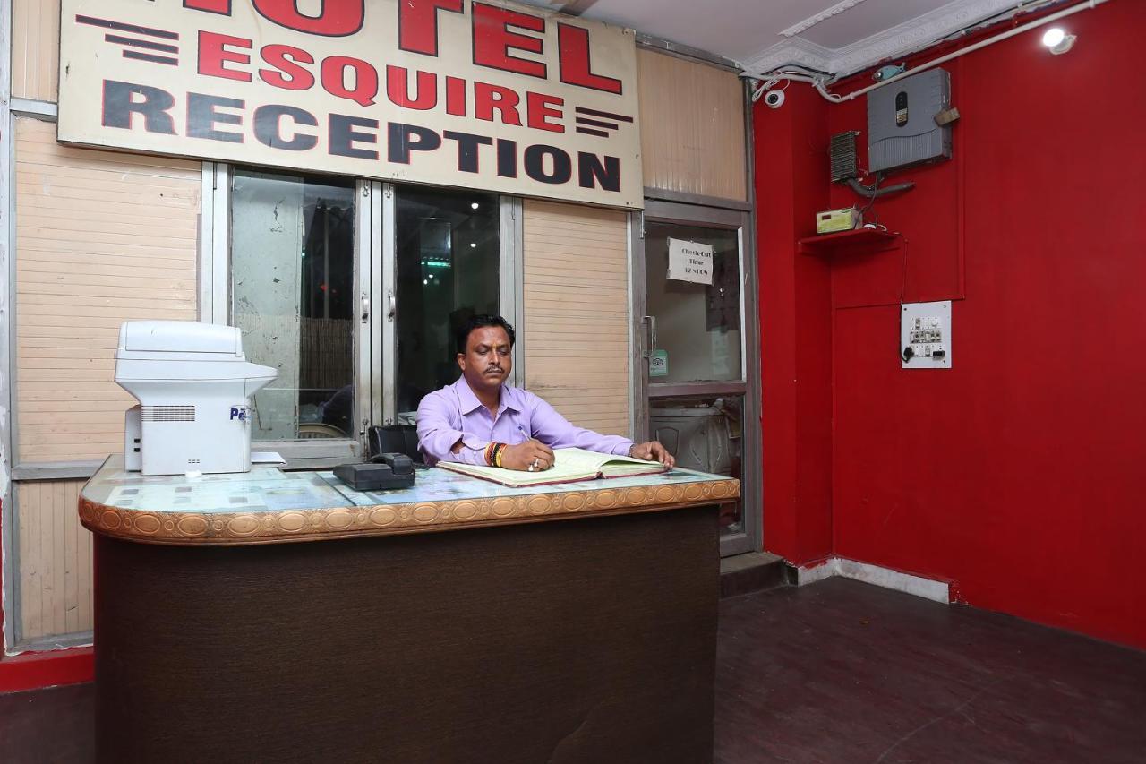 Oyo 39830 Hotel Esquire Meerut Dış mekan fotoğraf